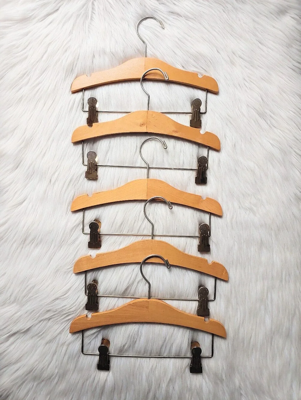 Henry Hanger Company (est. 1929) Vintage Oak (?) Wooden Hangers w/ Clips (5)